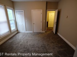 408 E Walnut St APT 5, Bloomington, IL