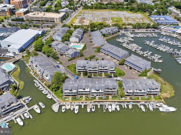 710 Harbour Cv, Somers Pt, NJ 08244