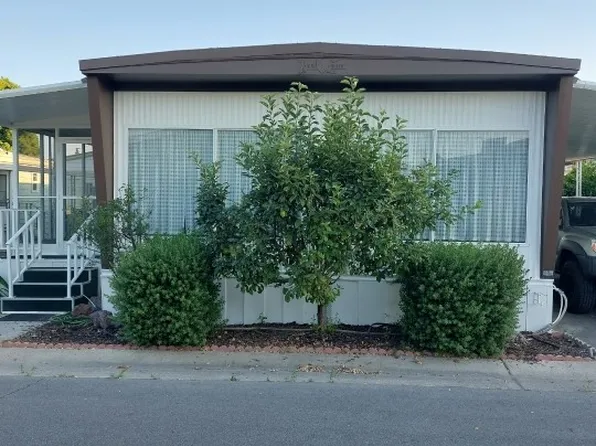 42 Via Entrada, Tustin, CA 92780