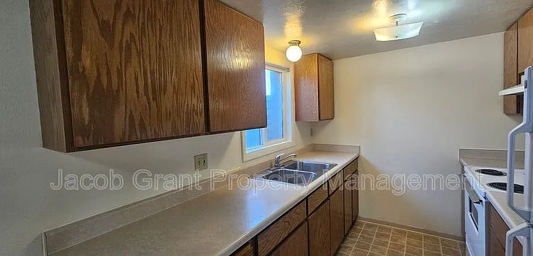 5023 E Walker Ave #B — Photo 5