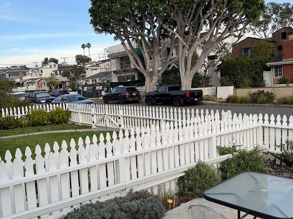 1st image of 511 Poinsettia Ave #1/2