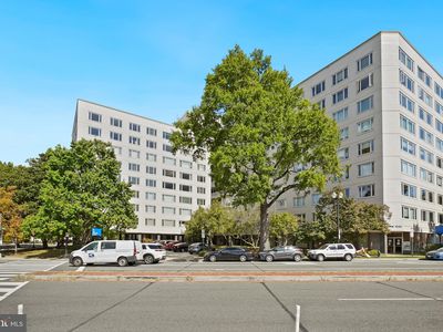 2475 Virginia Ave NW #223, Washington, DC, 20037