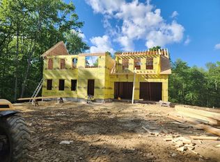 75 Willard Rd, Ashburnham, MA 01430