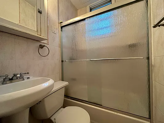 Rented by Coda Real Estate NYC | media 18