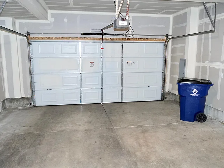 5609 Shamrock Hts — Photo 28