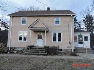 214 Charlton Rd, Sturbridge, MA 01566