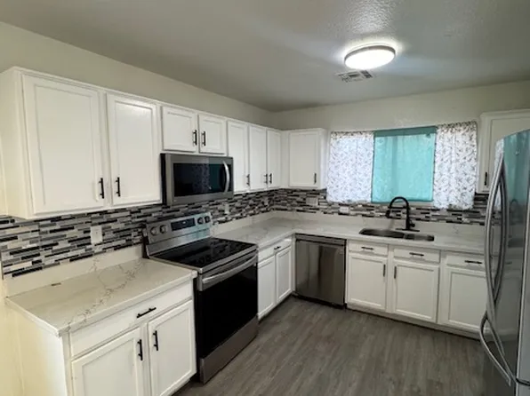 2295 E Palm Beach Dr, Chandler, AZ 85249