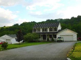 326 Snowden Rd, Hookstown, PA 15050