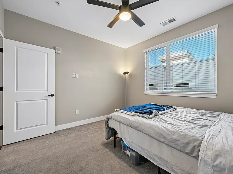 2729 W 28th Ave #505 — Photo 10