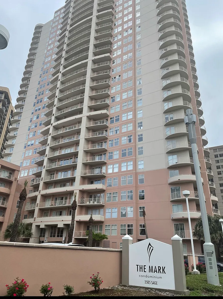 Building Photo - 3505 Sage Rd #1003