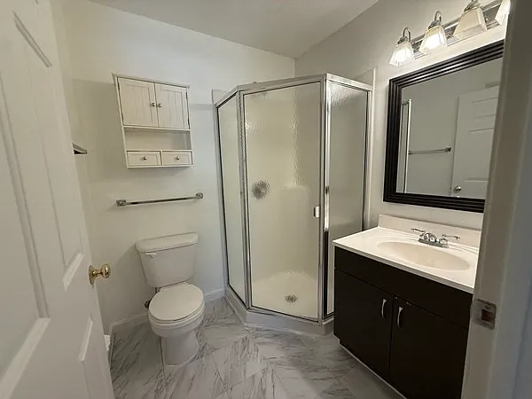 4 Marc Dr #4B6 — Photo 6