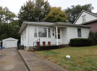 303 S Kansas St, Edwardsville, IL 62025