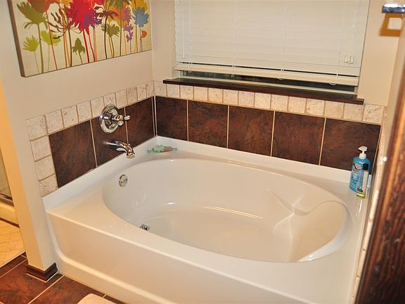 5th image of 18608 Agua Dr