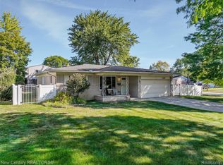 1291 Ashley Dr, Troy, MI 48085