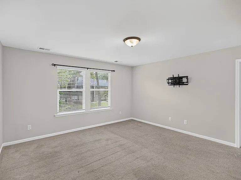 5339 Cardinal Crest Blf — Photo 10