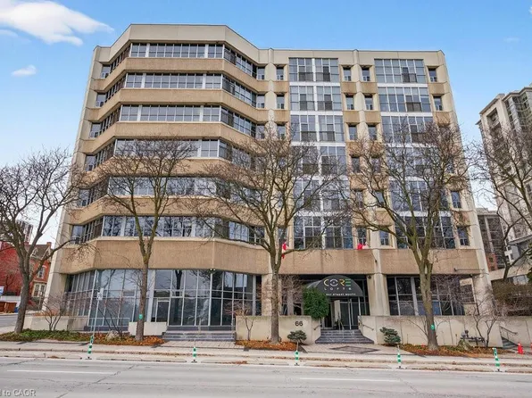 66 Bay St S #305, Hamilton, ON L8P 4Z6
