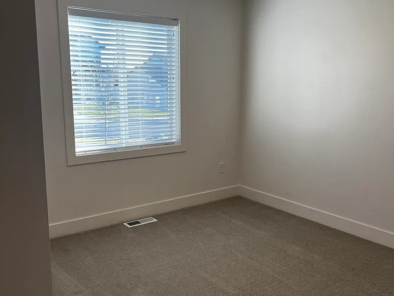 575 E Canyon Rim Rd — Photo 6