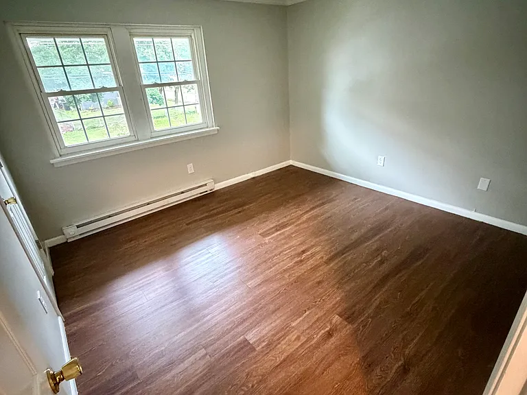 546 Smithfield Ave — Photo 10