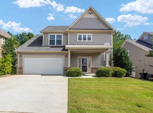 218 Nottingham Dr, Calera, AL 35040