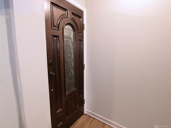 4th image of 121 E Schantz Ave Ste 2