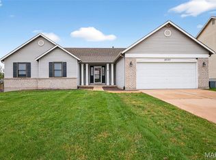 2737 Red Cedar Parc Dr S, O'Fallon, MO 63368