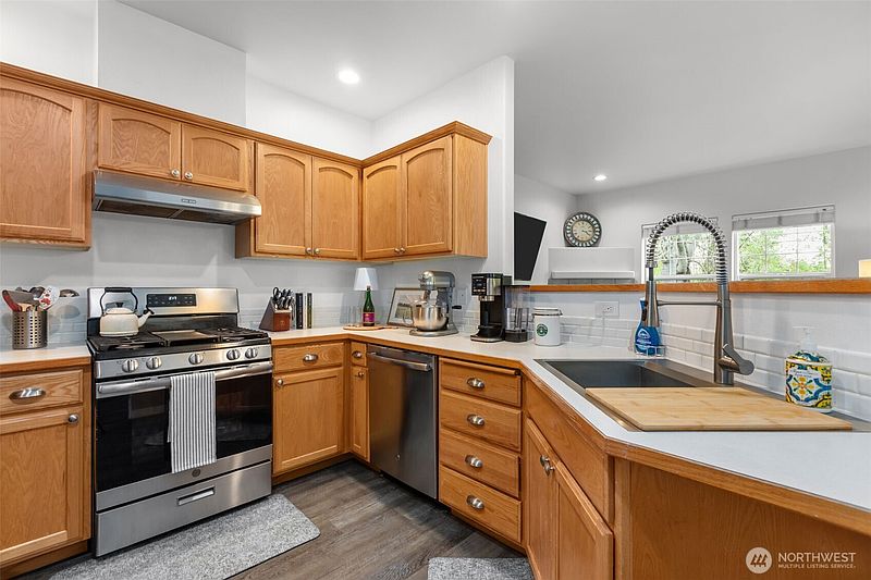 4th image of 10617 NE Kingston Meadows Circle