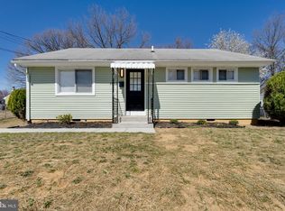 9002 Volta St, Lanham, MD 20706