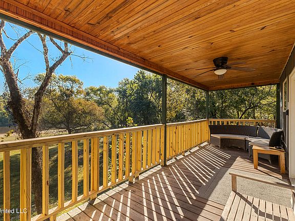 3rd image of 13 River Bottom Rd