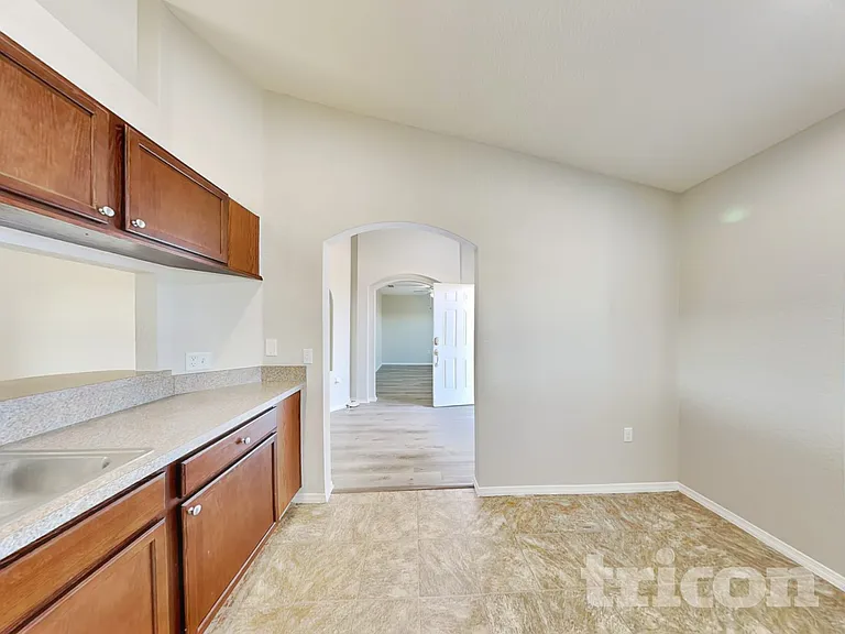 495 Majestic Gardens Blvd — Photo 8