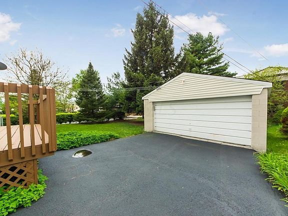 4th image of 4867 Elks Dr