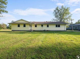 15555 Lulu Rd, Petersburg, MI 49270