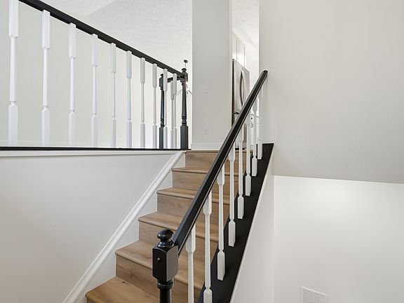 3rd image of 202 Leslie Ct #202