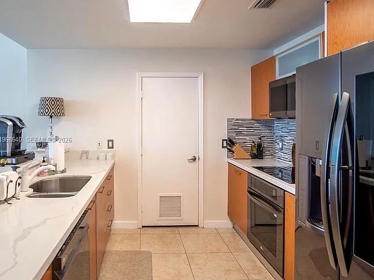 9066 SW 73rd Ct — Photo 7