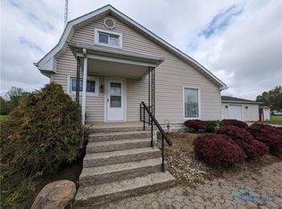 208 S Wyandot St, Carey, OH