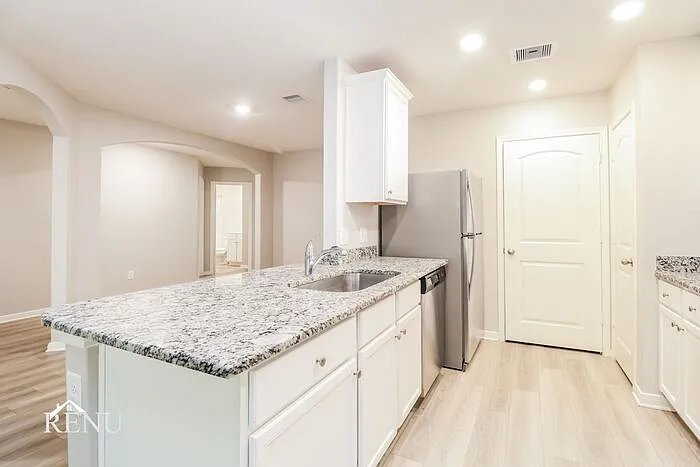 10462 Sweetwater Creek Dr — Photo 5