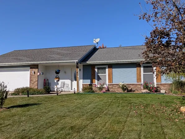 411 Greenbriar Dr, Bluffton, IN 46714