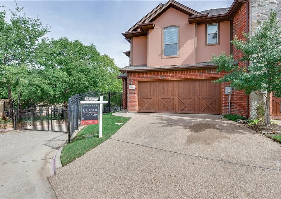 1st image of 262 Corinna Ct