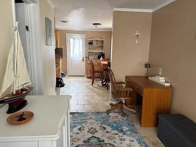 2 bed, 1200 sqft, $2,500 — Photo 2