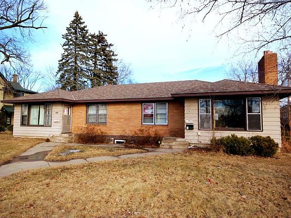 3rd image of 426 9th Ave S