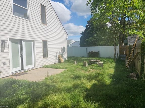 4th image of 1700 Bivens St