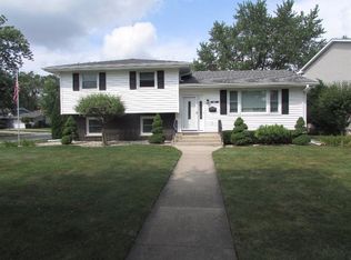 1809 Tulip Ln, Munster, IN