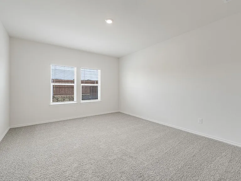 1574 Brooke Dr — Photo 6