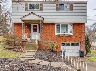 105 Chalet Dr, Pittsburgh, PA 15221