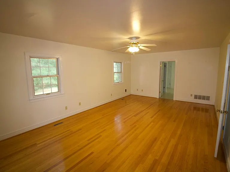 1502 Electric Rd SW — Photo 12