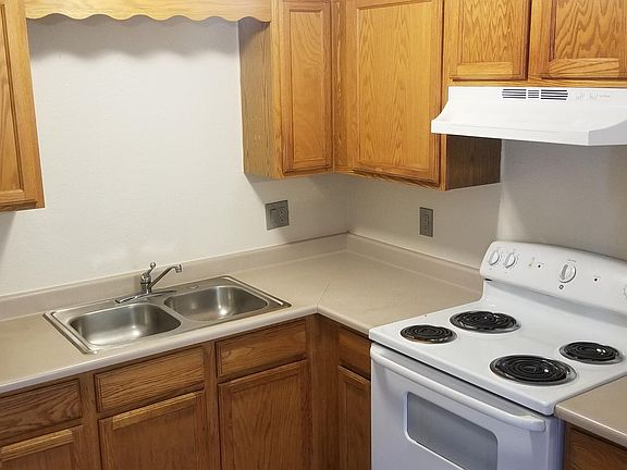 3rd image of 1301 E 33rd Ave APT 204