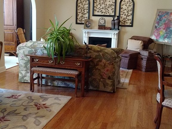 3rd image of 1900 Belle Isle Ave Unit 202