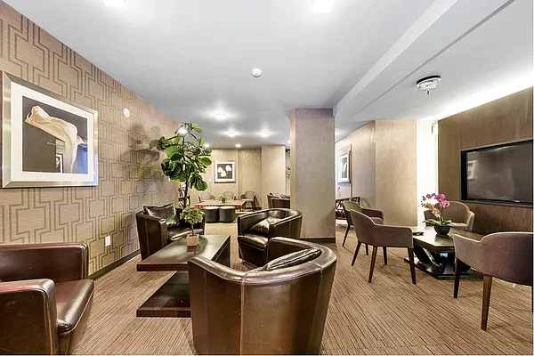 Rented by Douglas Elliman | media 26