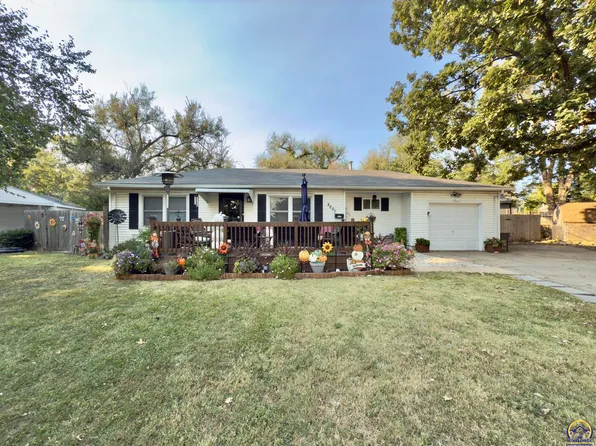 2201 SW Boswell Ct, Topeka, KS 66611