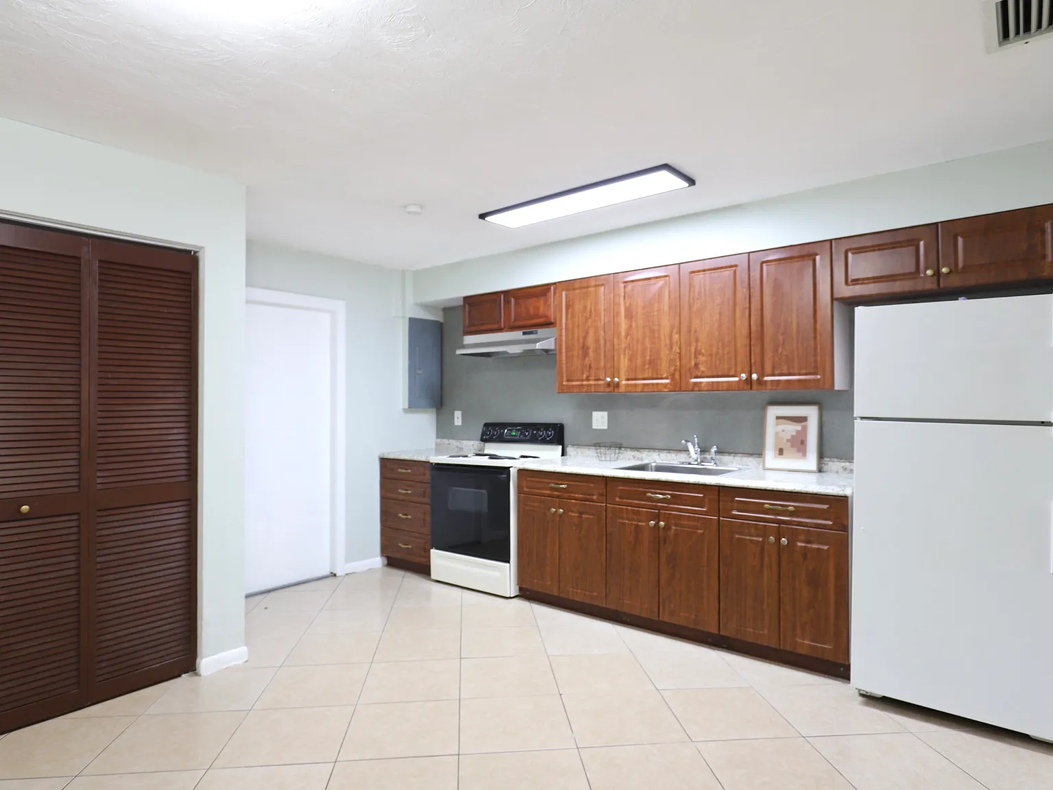 2 bed, 942 sqft, $1,190 — Photo 3