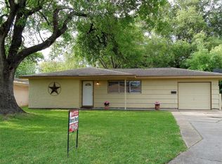 2017 16th Ave N, Texas City, TX 77590